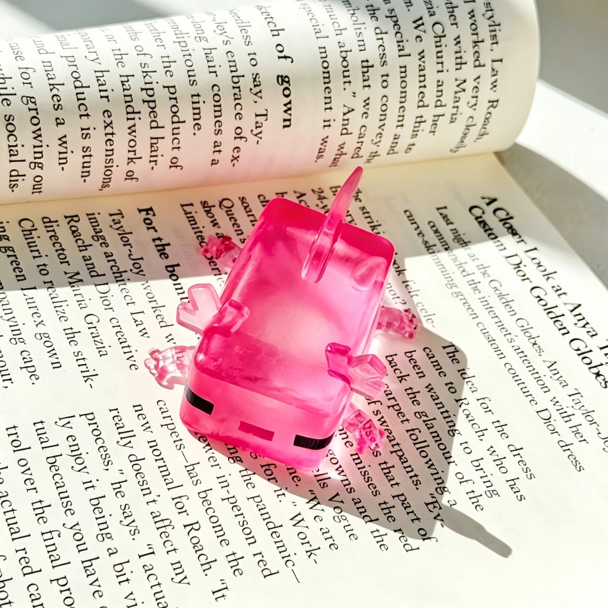 Axolotl Squishy Fidget Toy – Transparent Slow-Rising Cube