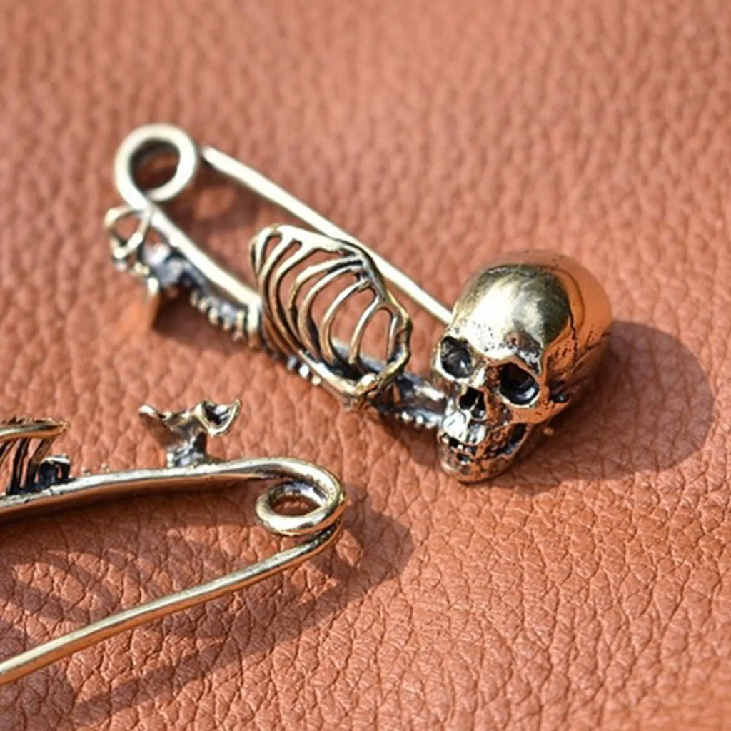 Gothic Skull Brooch – Decorative Lapel Pin Badge
