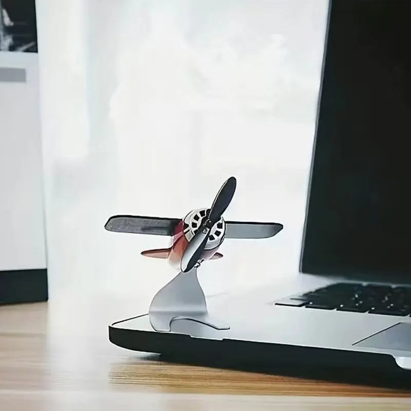 Solar Airplane Ornament – Rotating Car Dashboard Decor