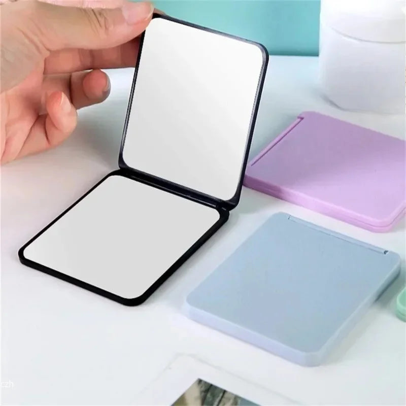 Foldable Pocket Makeup Mirror – Double-Sided Compact