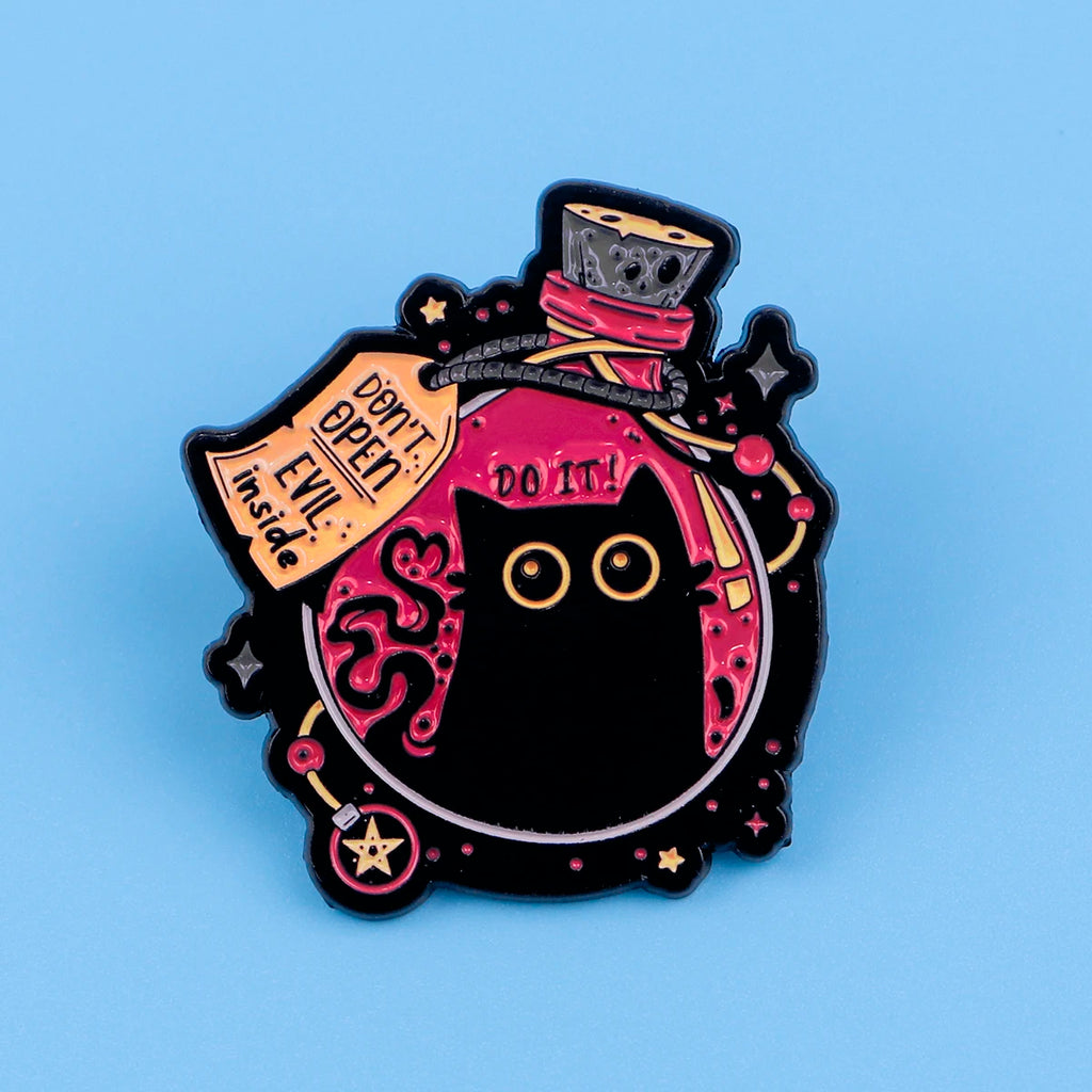 Cute Black Cat Enamel Pin Animal Brooch Pines Lapel Pins Badge on Backpack Clothing Accessories Witch Jewelry Halloween Gifts