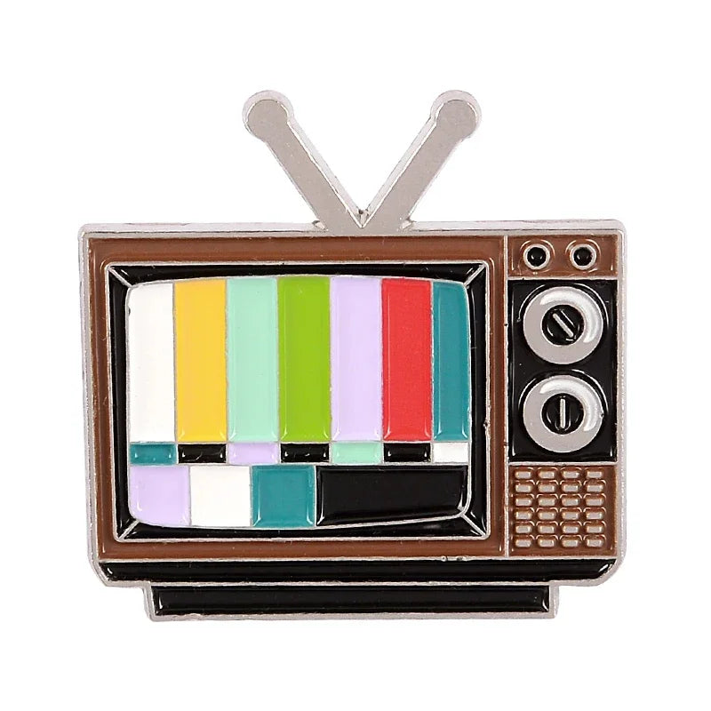 Retro TV Collected Enamel Pins Custom Horror Anime Movie Metal Brooch Lapel Badge Clothes Backpack Halloween Punk Jewelry Gift